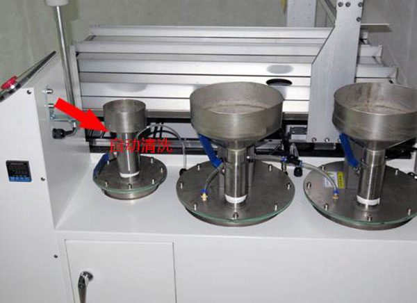 1644629759383614.jpg 灌膠機清洗.jpg