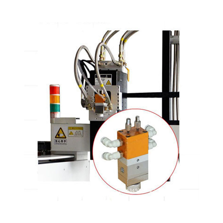 視覺點膠機.jpg 視覺點膠機.jpg